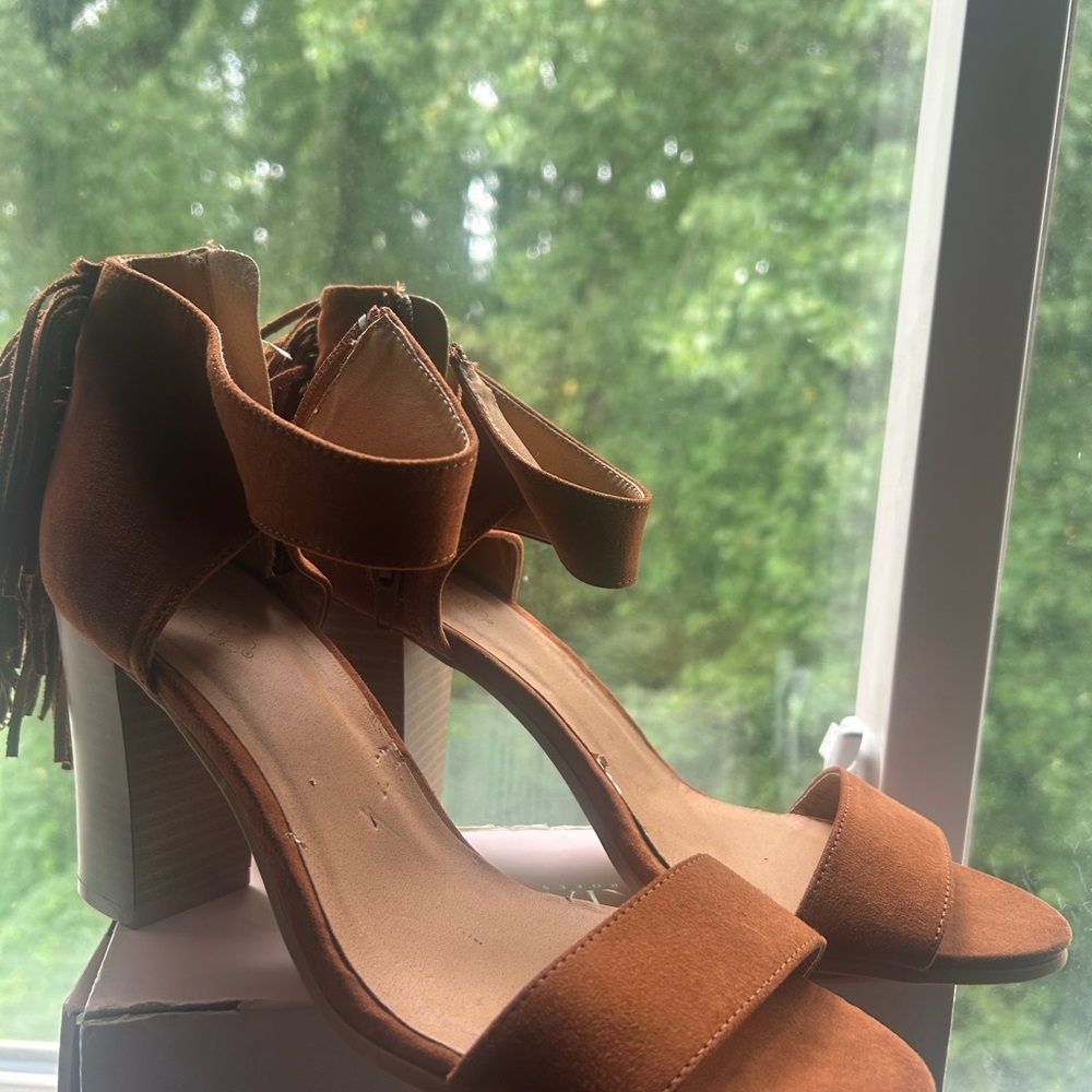Elegant Brown Block Heel Sandals